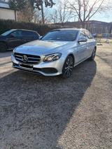Mercedes-Benz Mercedes E300 hybrid - Mercedes-Benz E 300 in Augsburg