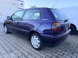Volkswagen Golf 1.8 Avenue Schiebedach Automatik 1HAND!  - VW Gebrauchtwagen von 1995