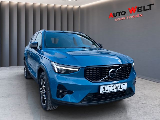 Volvo XC40 Plus Dark 1.Hand/LED/360°/Alcantara/8-fach