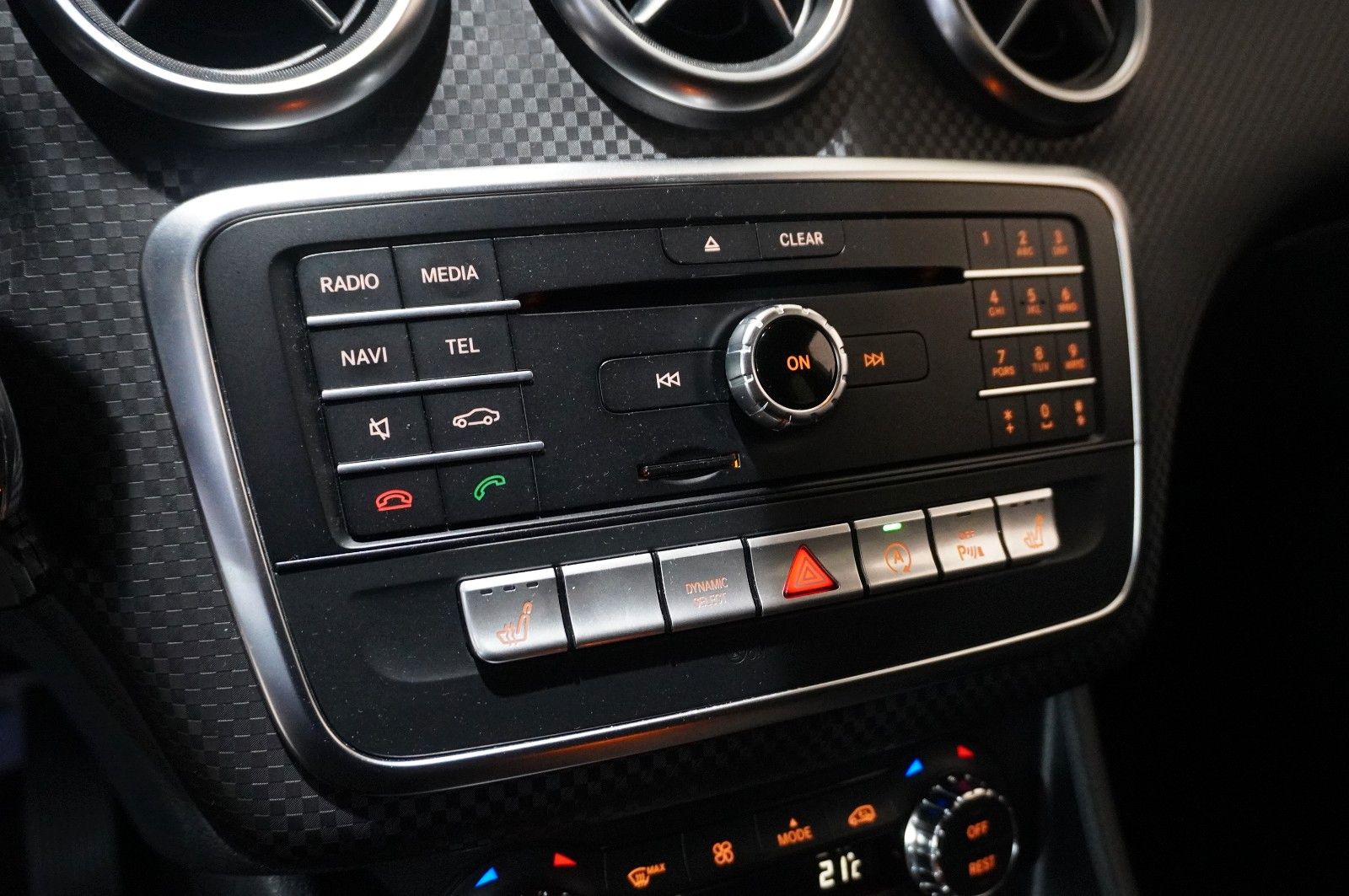 Fahrzeugabbildung Mercedes-Benz A 220 CDI BLUEFFI. NAVI/LED/KAMERA/SHZ/SPORT/AHK