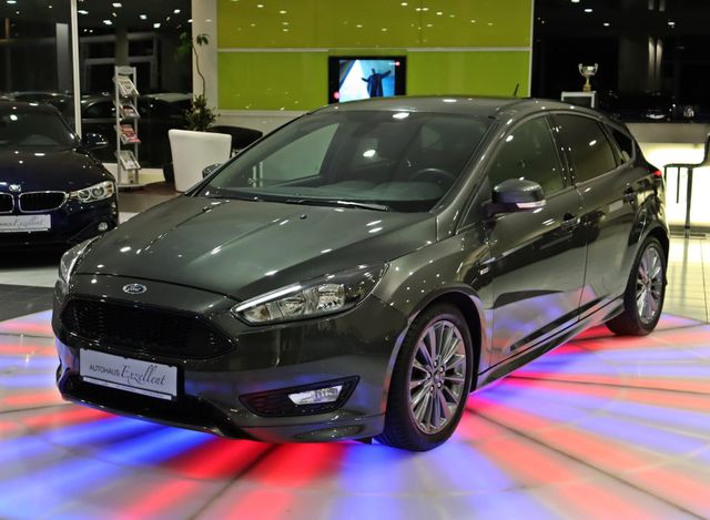 Ford Focus Lim. ST-line*NAVI*KLIMAAUT*KAMERA*SHZ*LHZ*