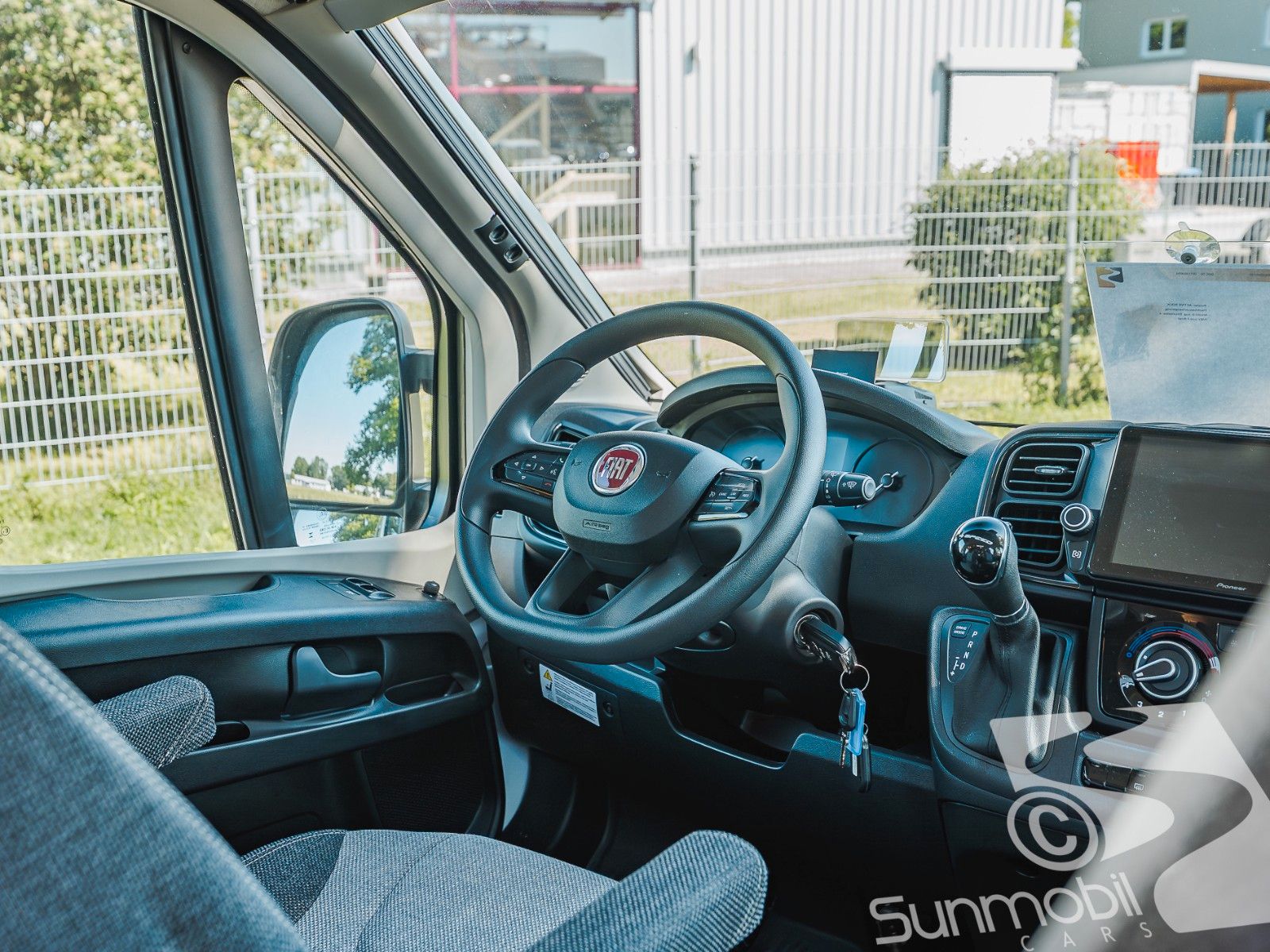 Fahrzeugabbildung Weinsberg CaraTour 600 ME Automatik 140 PS Seitz