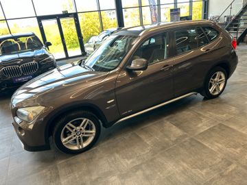 BMW X1 18 d xDrive *Navi*Pano*BiXenon*AHK*
