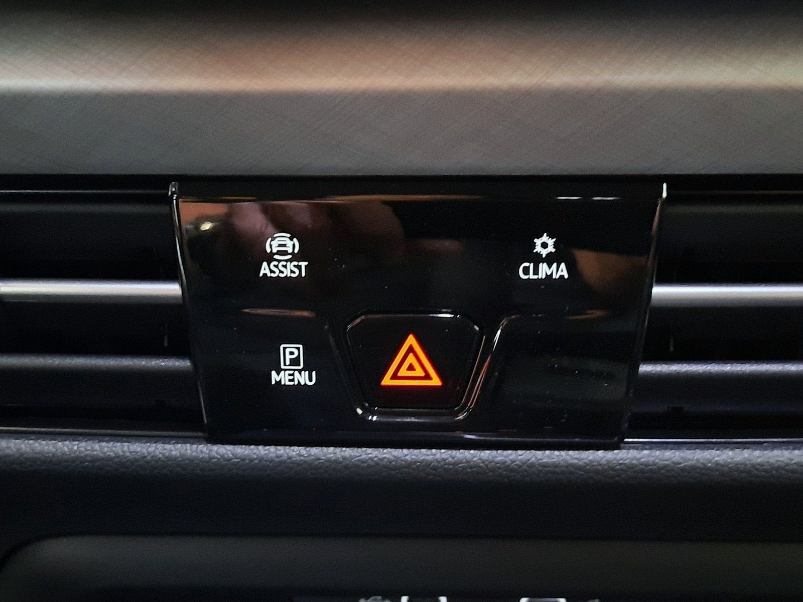 Fahrzeugabbildung Volkswagen Golf Variant TDI Life DSG *AHK*Cam*APP*LED*Shzg*