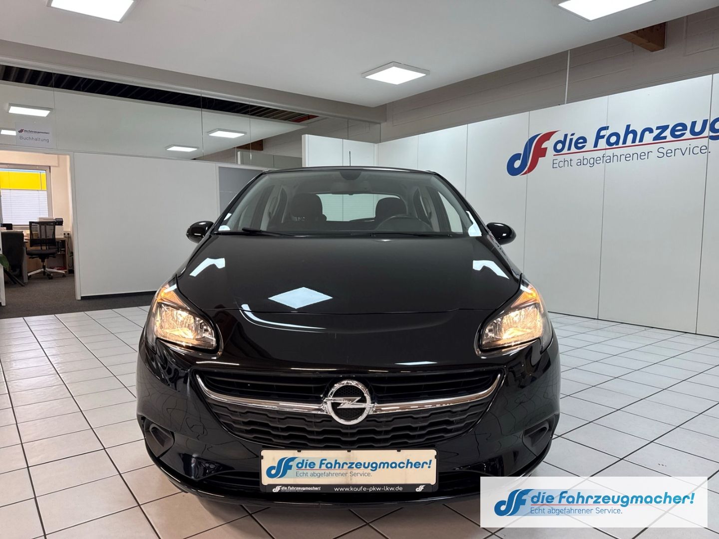 Fahrzeugabbildung Opel Corsa E Edition Navi Apple CarPlay Android Auto