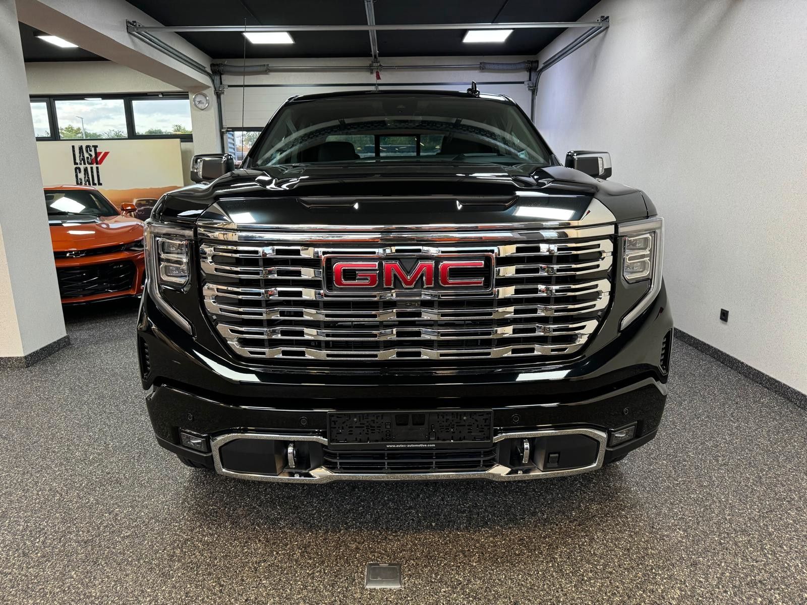 Fahrzeugabbildung GMC SIERRA DENALI 2026 - 4x4-LONG BOX 6.4"