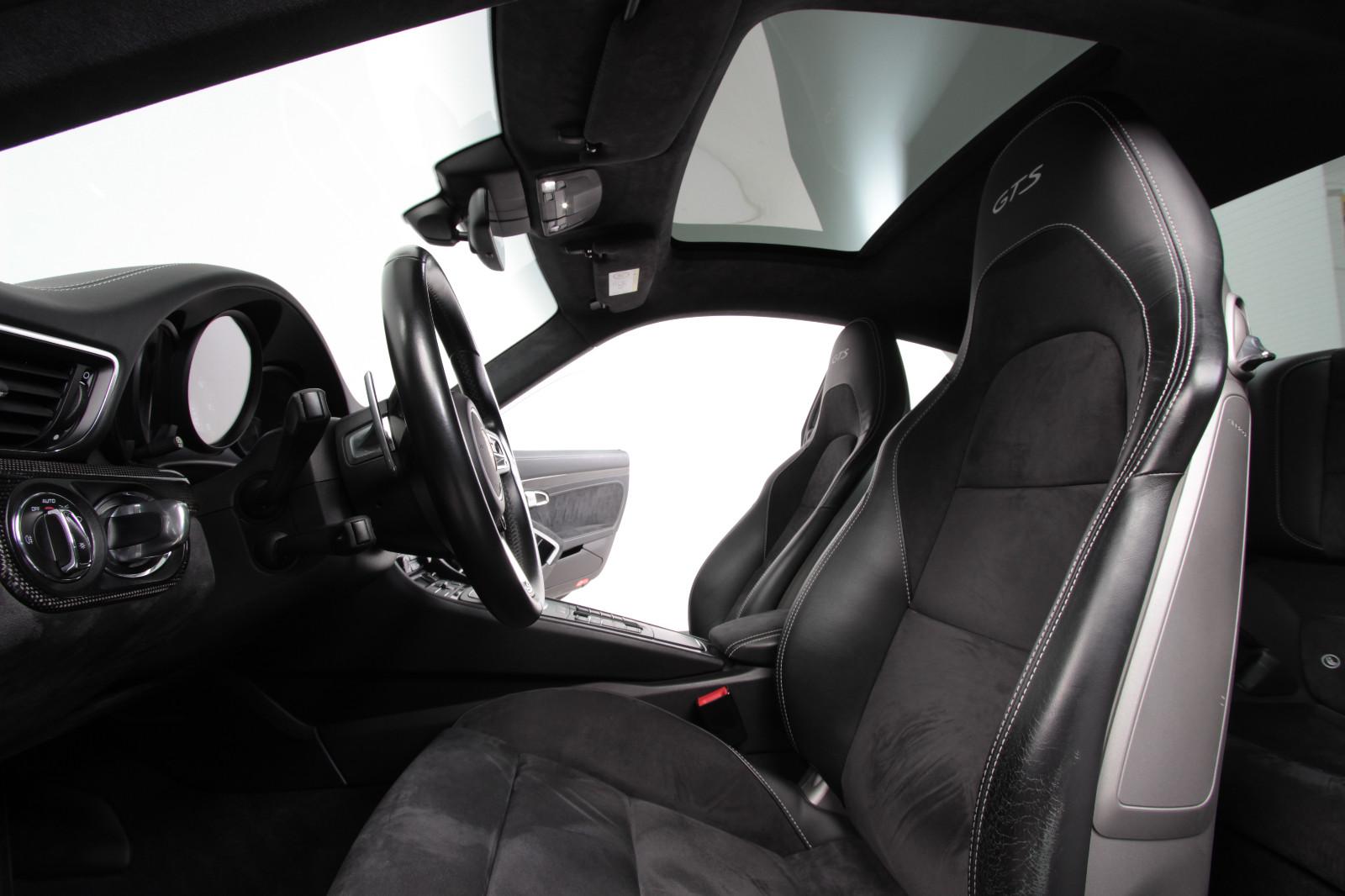 Car Image 30