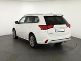 Mitsubishi Outlander 2.4 PHEV CVT 4WD Navi Kamera Alcantara - Mitsubishi Outlander in Halle