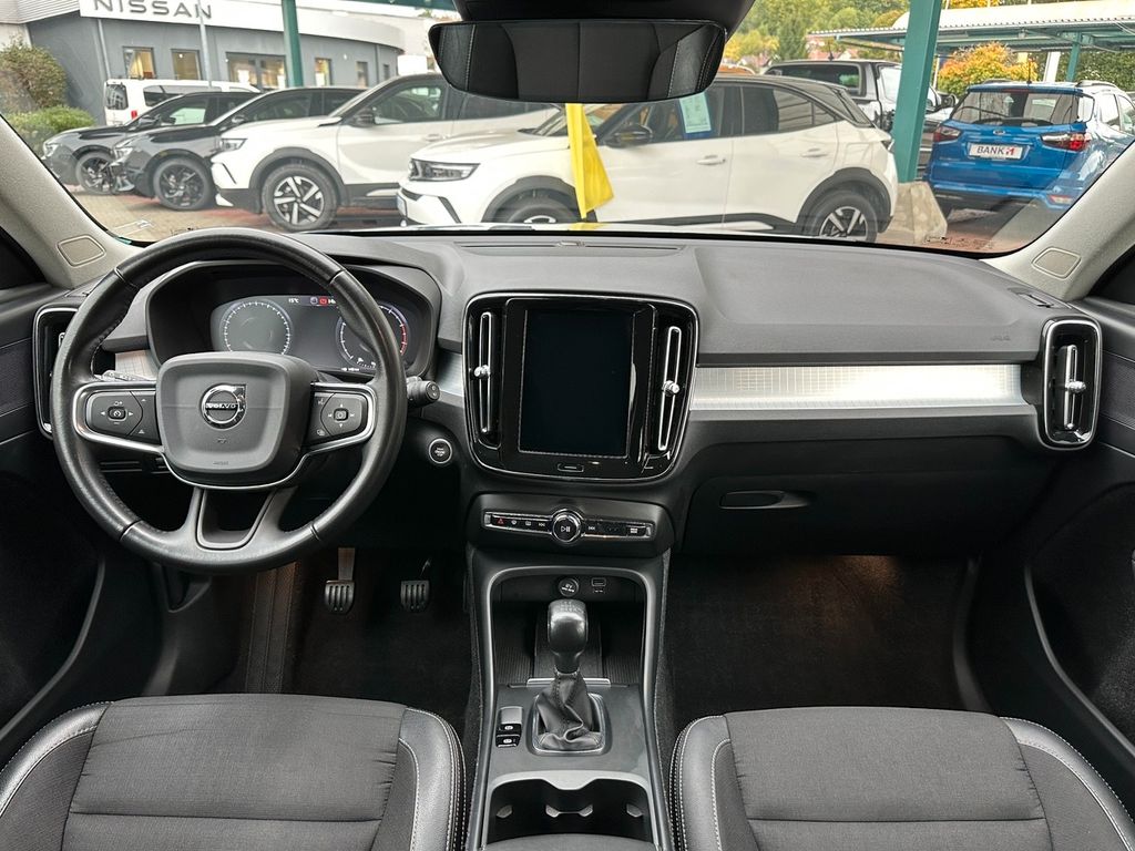 Volvo XC40 T3 Momentum Pro *AHK*Kamera*Sitzh.*Navi*