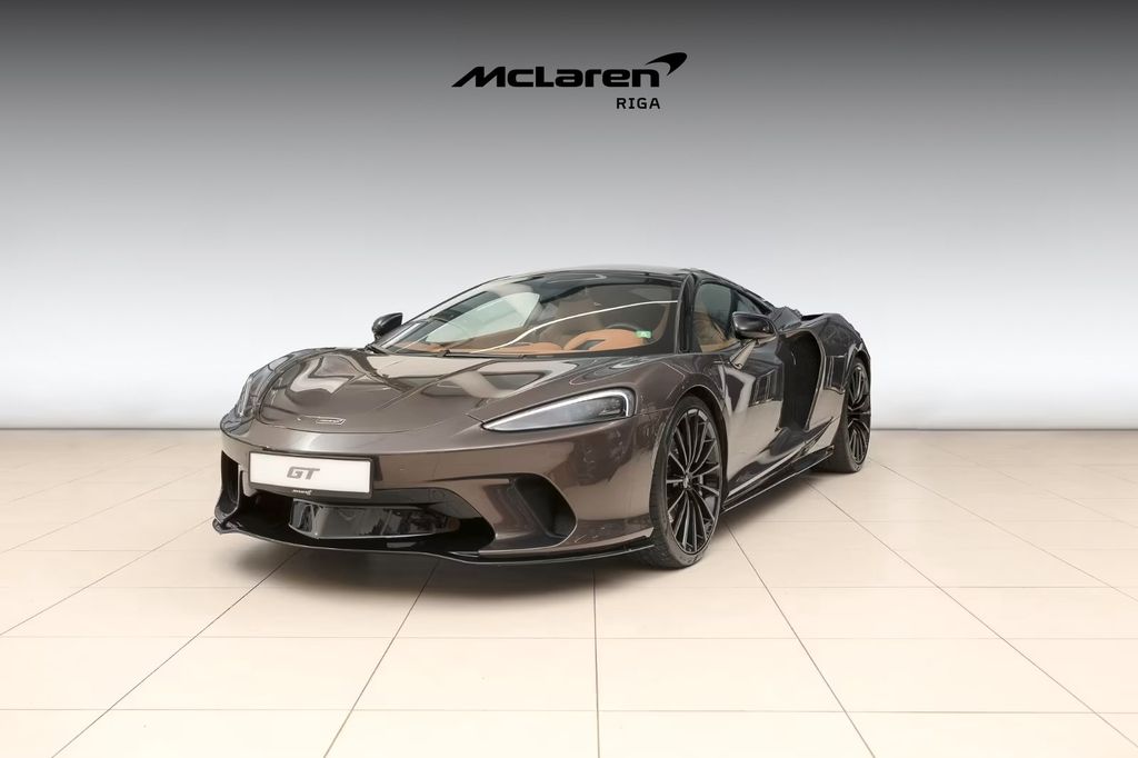 Image of McLaren GT