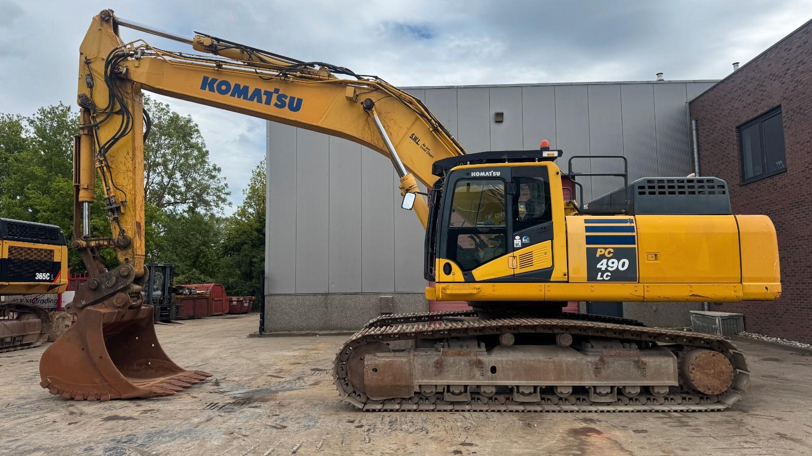 Komatsu PC490LC-10