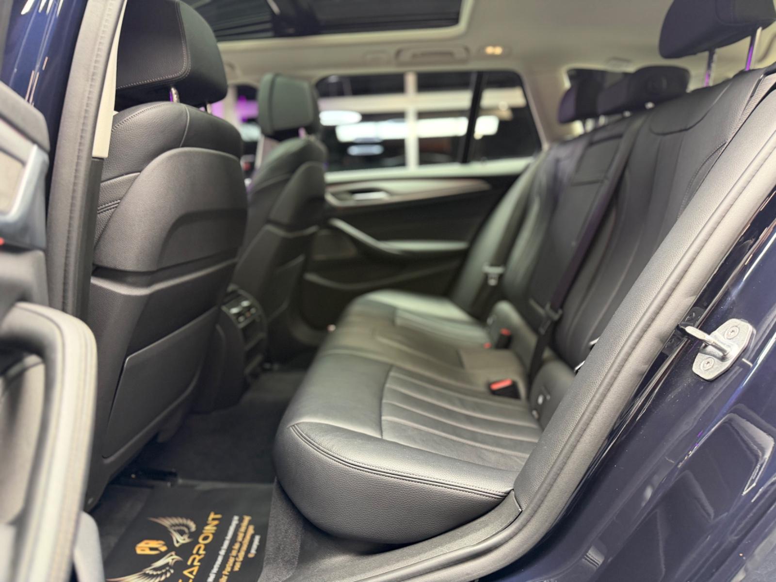 BMW 520  TouringLED/Volleder/Virtl/Standheizung/Pano