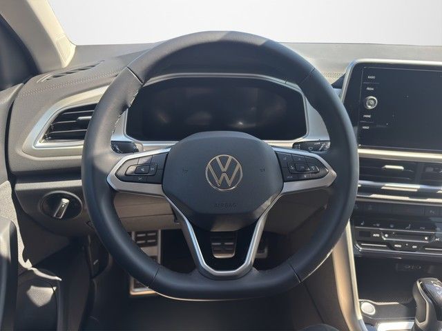 Fahrzeugabbildung Volkswagen T-Roc Life 1.5 TSI 110 kW *Navi*