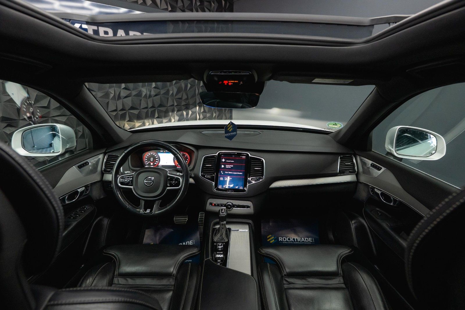 Fahrzeugabbildung Volvo XC90 R Design AWD Night-Paket | ACC | PANO | LED