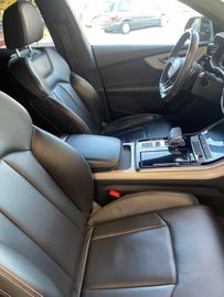 Audi Q8 - 12
