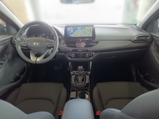 Fahrzeugabbildung Hyundai i30 FL 5-Türer (MY25) 1.0 T-GDI (100 PS) 7-DCT 2