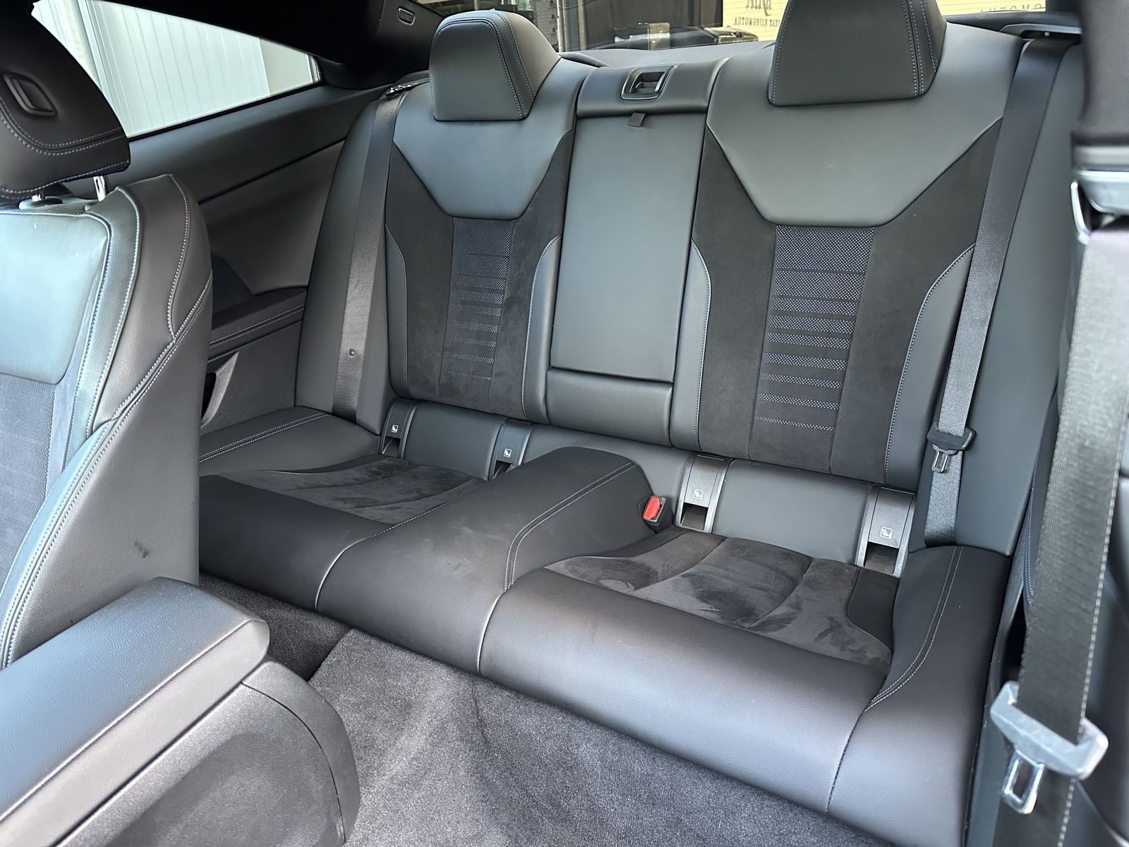 Fahrzeugabbildung BMW 420d Coupé Sport-Aut. M-Sport NAV+LASER+HEAD-UP