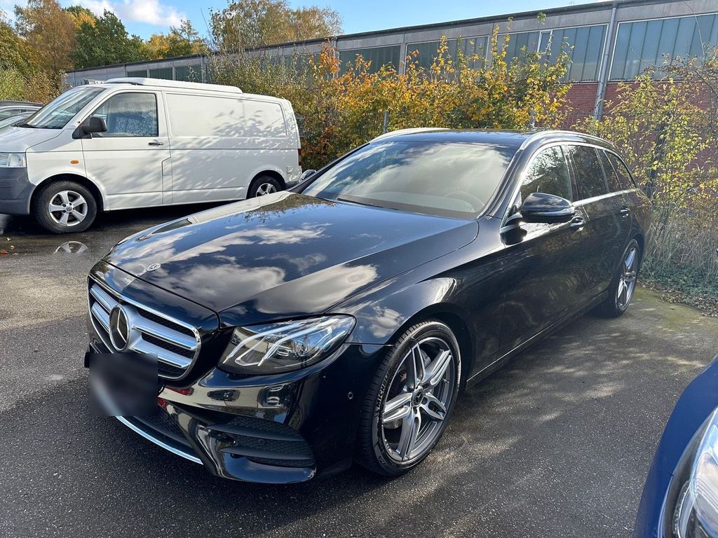 Image of Mercedes-Benz E 200