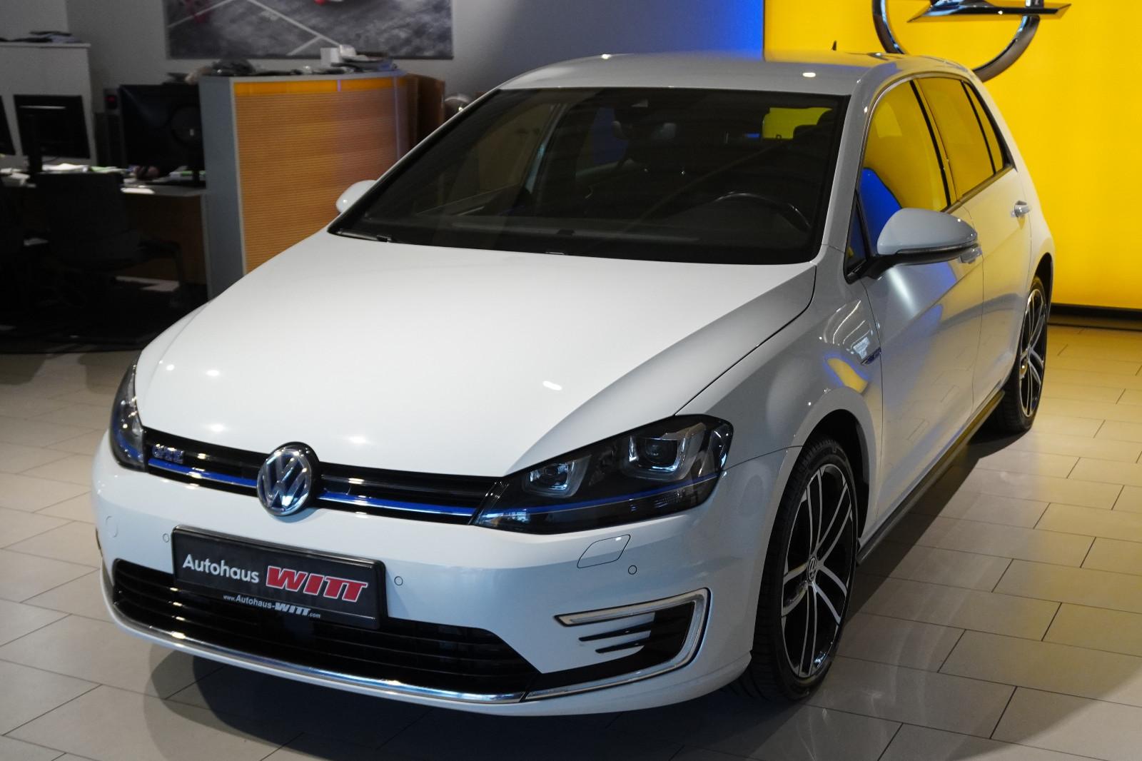 Volkswagen Golf VII Lim. GTE °CarPlay°R-Kam°ACC°Navi°