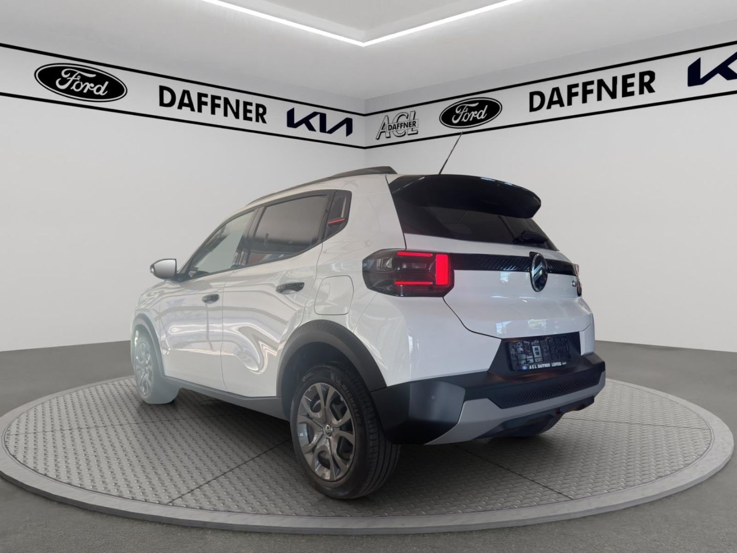 Fahrzeugabbildung Citroën C3 Turbo 100 MAX HUD Navi Soundsystem LED Apple