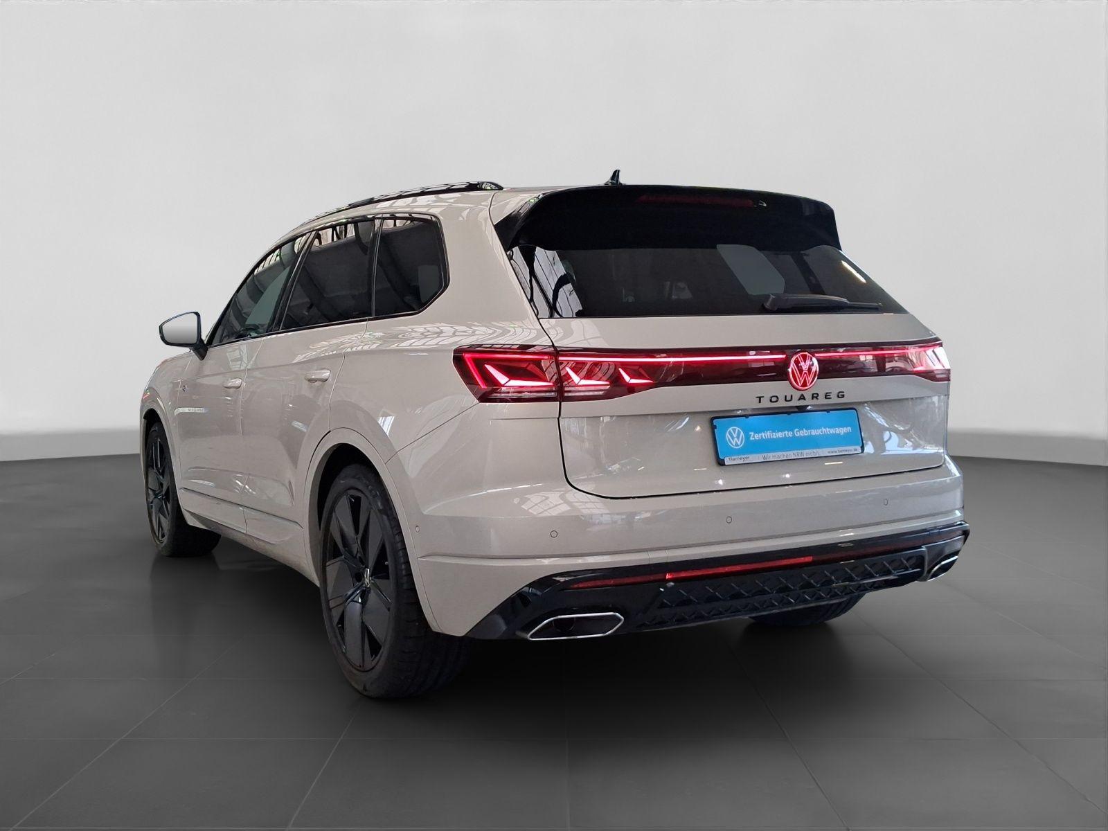 Volkswagen Touareg 3.0 TDI 4M R-LINE BLACK ST.HEIZ LM21 360
