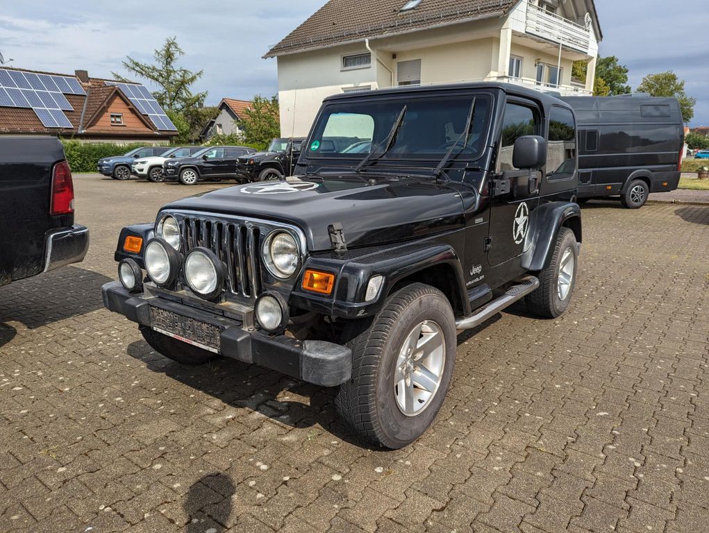 Jeep Wrangler Sport Extreme 2.4 MT