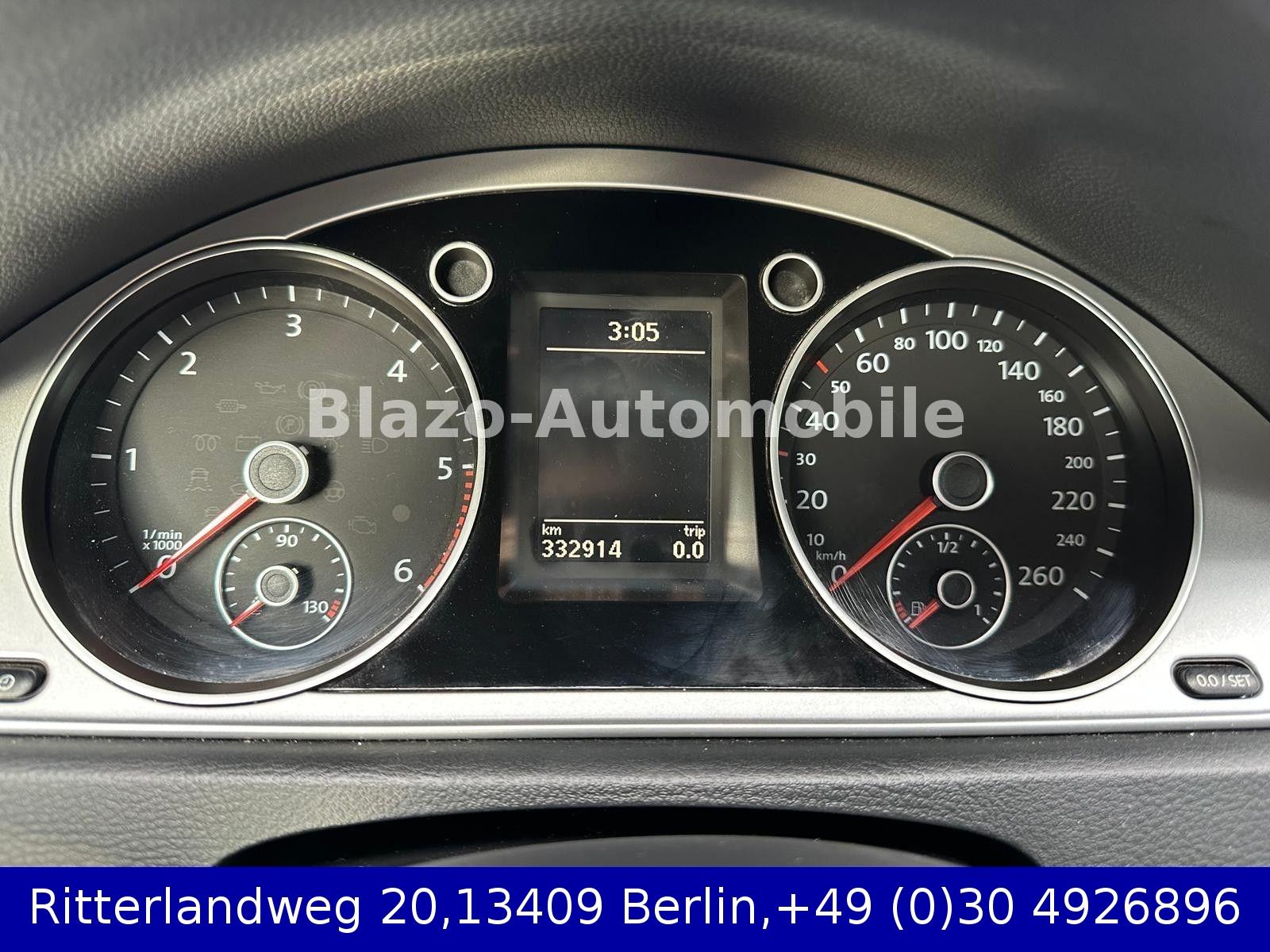 Volkswagen Passat 2012 — photo 15