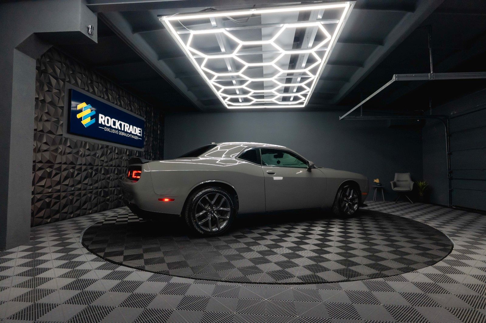 Fahrzeugabbildung Dodge Challenger 3.6 V6 GT SRT Styling *LED*1.Hand*