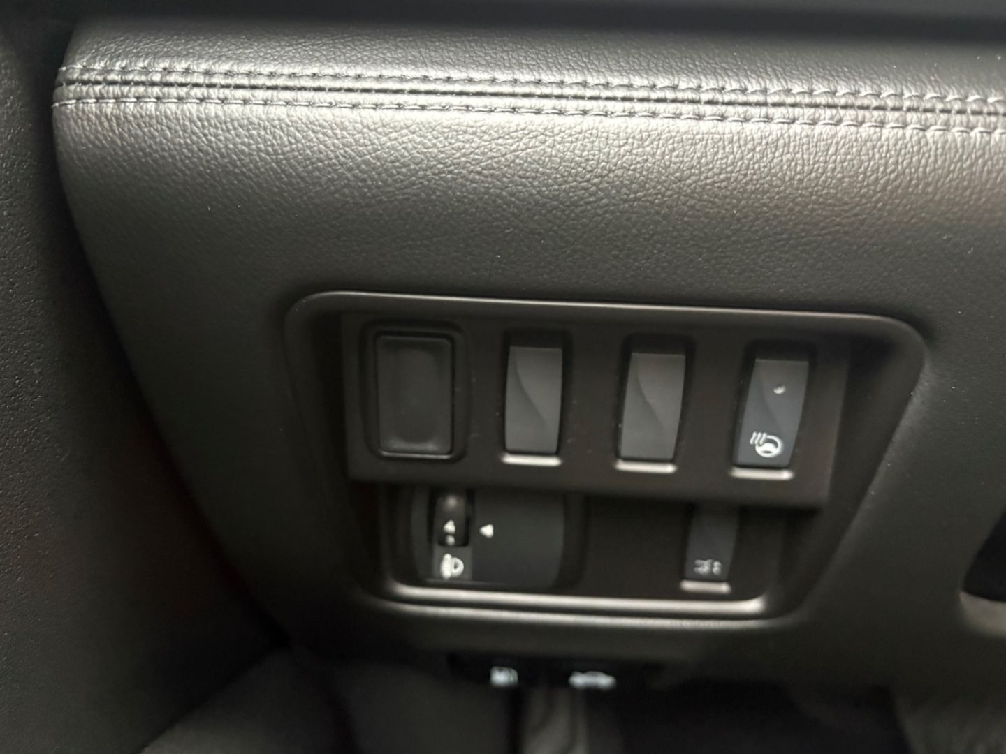 Fahrzeugabbildung Renault Koleos Techno NotBremsAss LED El. Panodach Navi