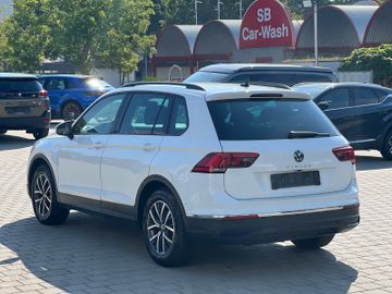 Volkswagen Tiguan - 3