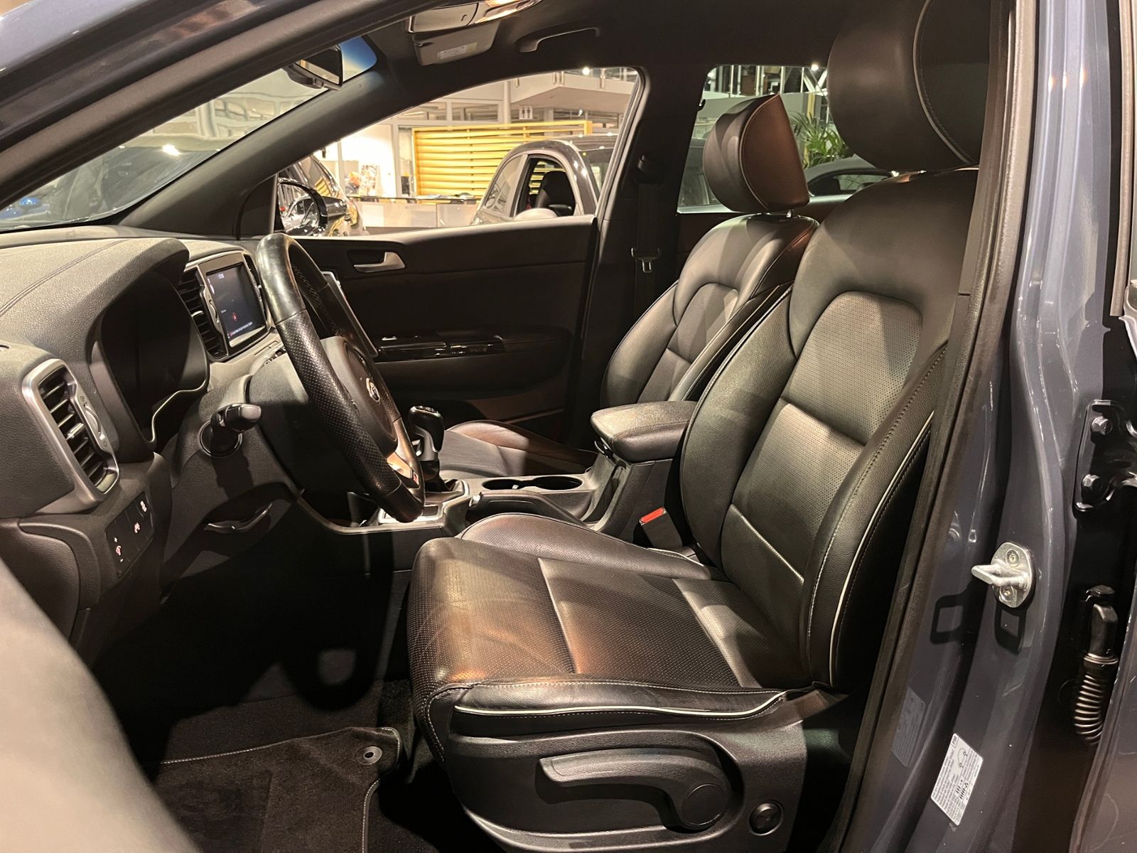Fahrzeugabbildung Kia Sportage GT-Line 4WD JBL XEN LEDER NAV SHZ