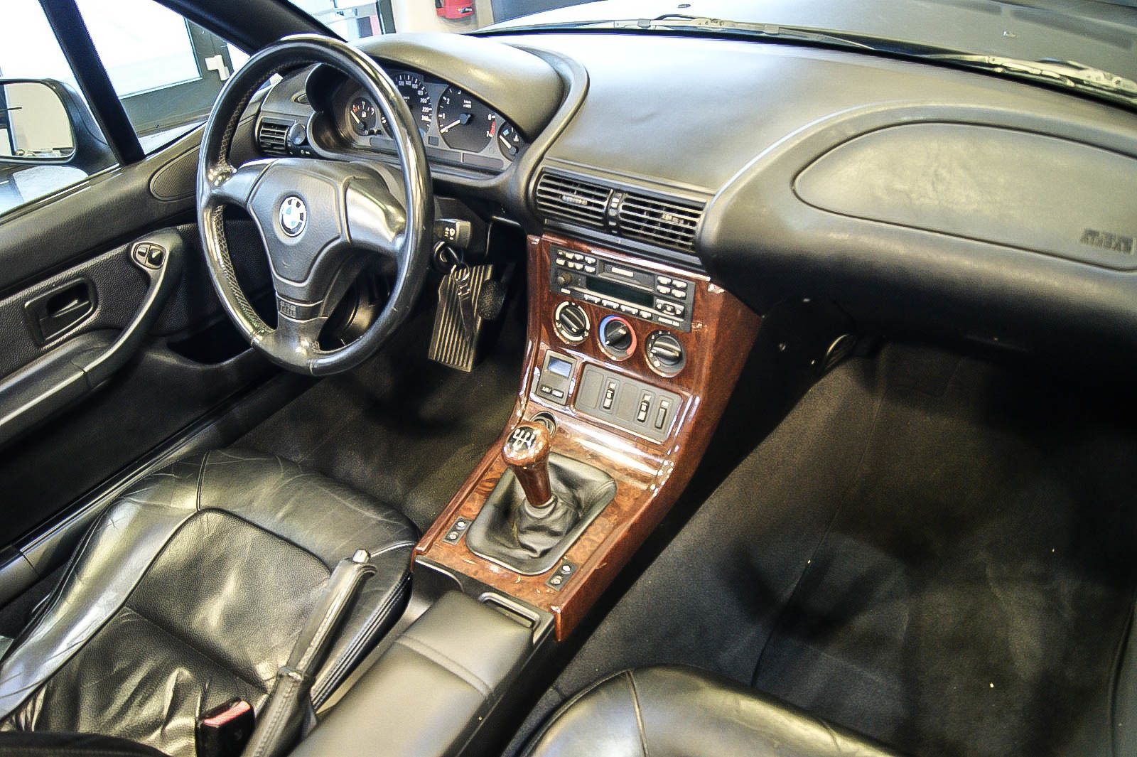 Fahrzeugabbildung BMW Z3 1.9 UNIKAT KOMPLETT LEDERBEZOGEN WETTERFEST