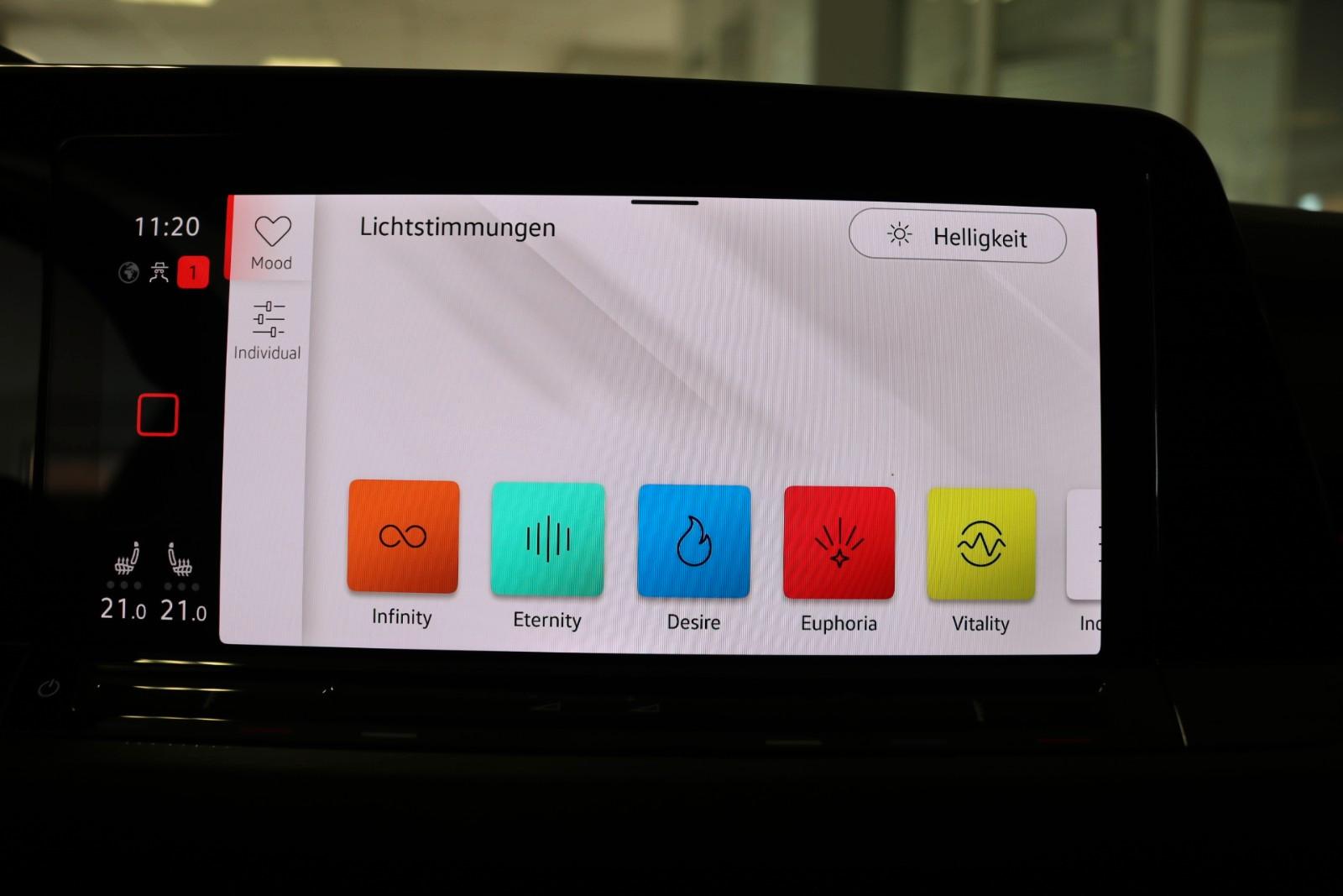 Volkswagen Golf VIII GTI Clubsport Matrix HUD Kamera Pano, миниатюра 25