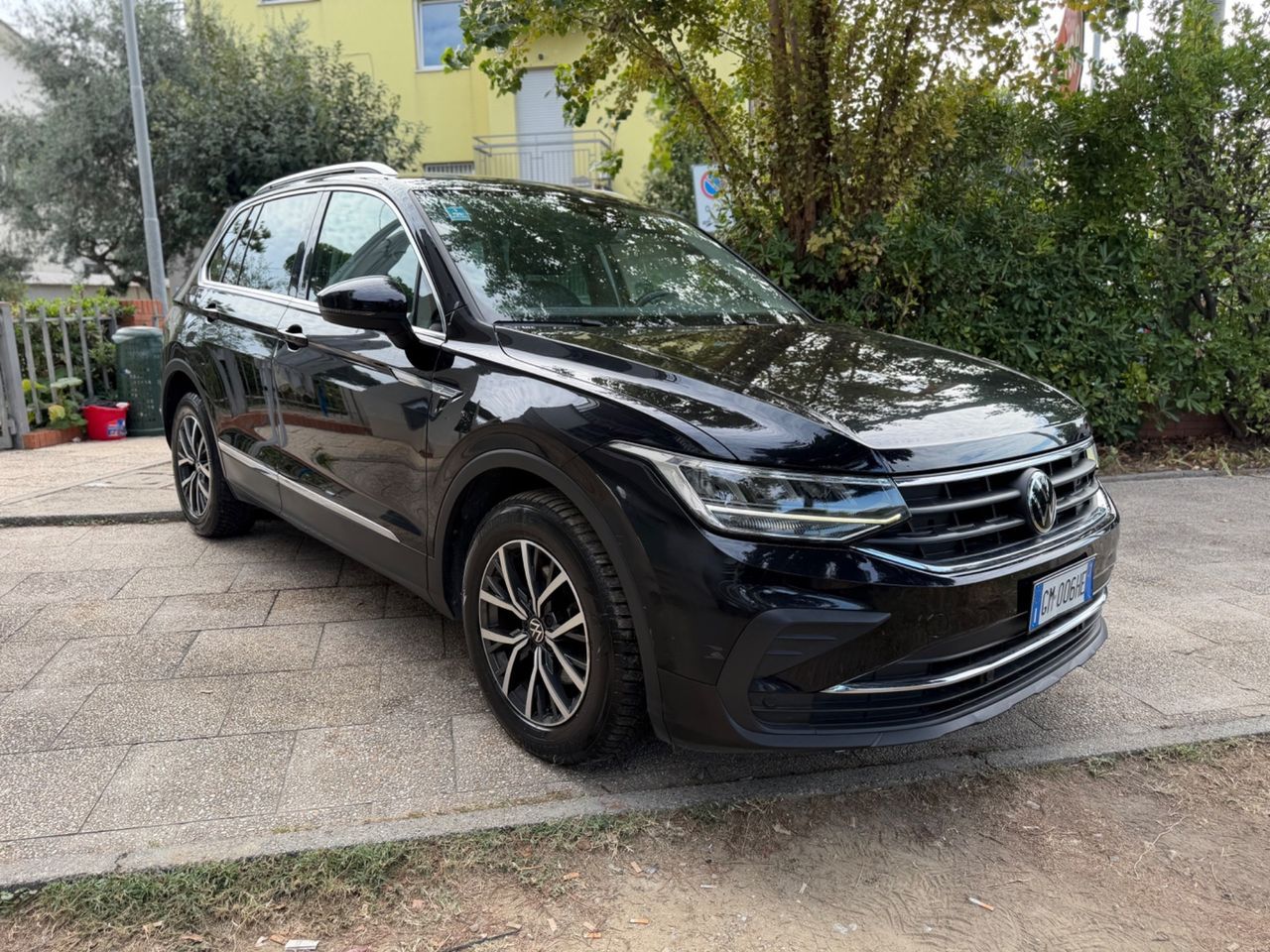 Volkswagen Tiguan 2.0 TDI 150 CV SCR DSG Life imagem 2