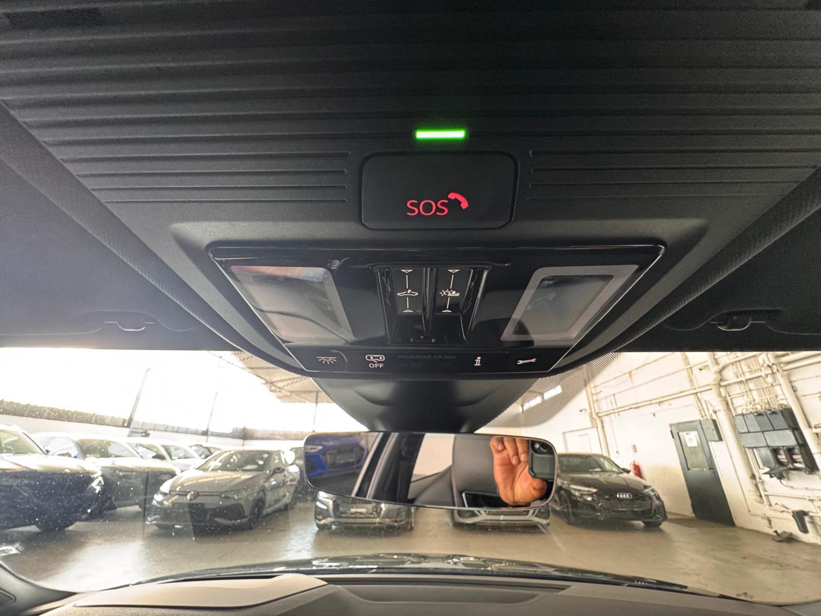 Skoda RS4x4 PANO/HUD/TOT/AHK/ShZ/WinP/MASS/ACC/XDS/HOD