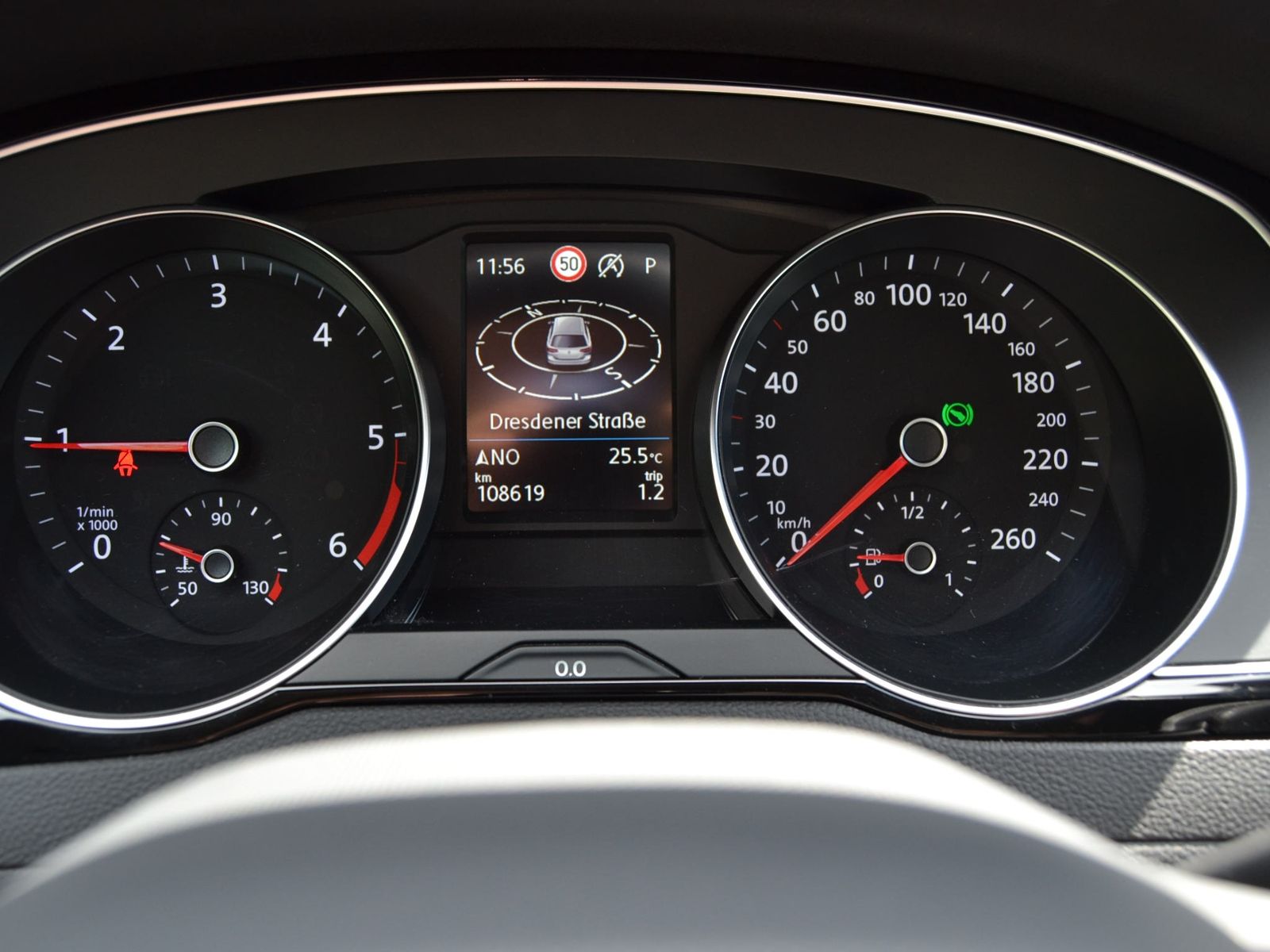 Passat Variant 2.0 TDI DSG Business IQ.DRIVE/AHK