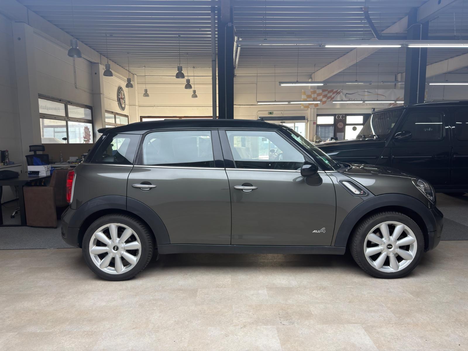 MINI Countryman S (Cooper)