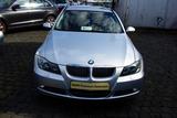 BMW 330 Baureihe 3 Touring 330i xDrive - BMW 330 aus 2006: Kombi
