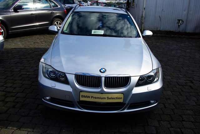 BMW 330 Baureihe 3 Touring 330i xDrive