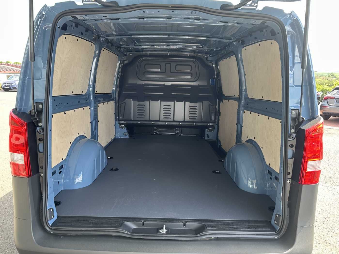Fahrzeugabbildung Mercedes-Benz Vito 114 CDI Klima AHK Kamera SHZ Tempomat