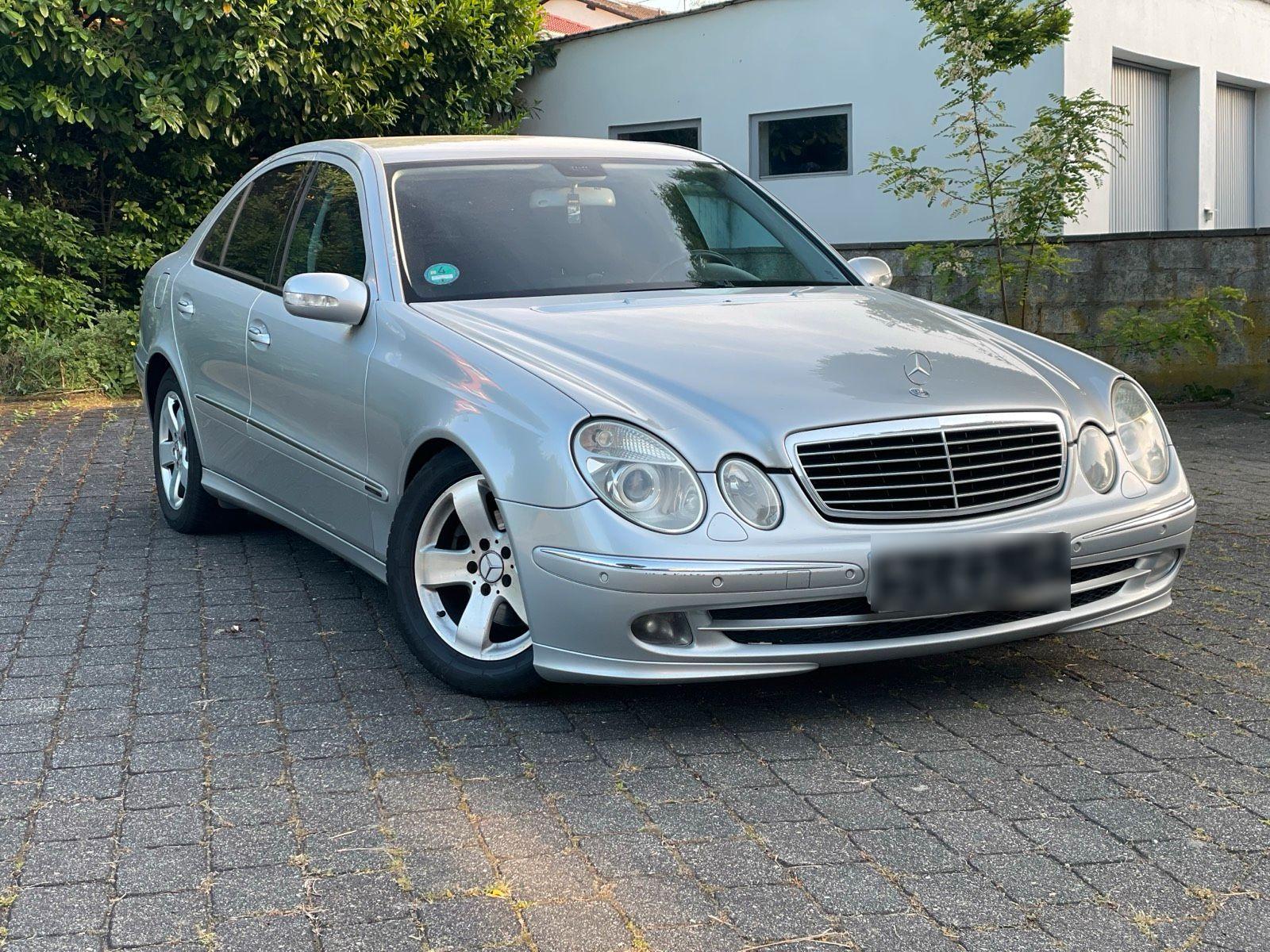 Mercedes-Benz E 270