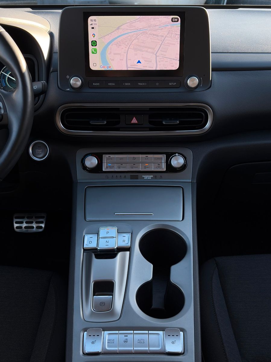 Fahrzeugabbildung Hyundai KONA Elektro SHZ LHZ ACC LKA PDC CAM LFA CarPlay