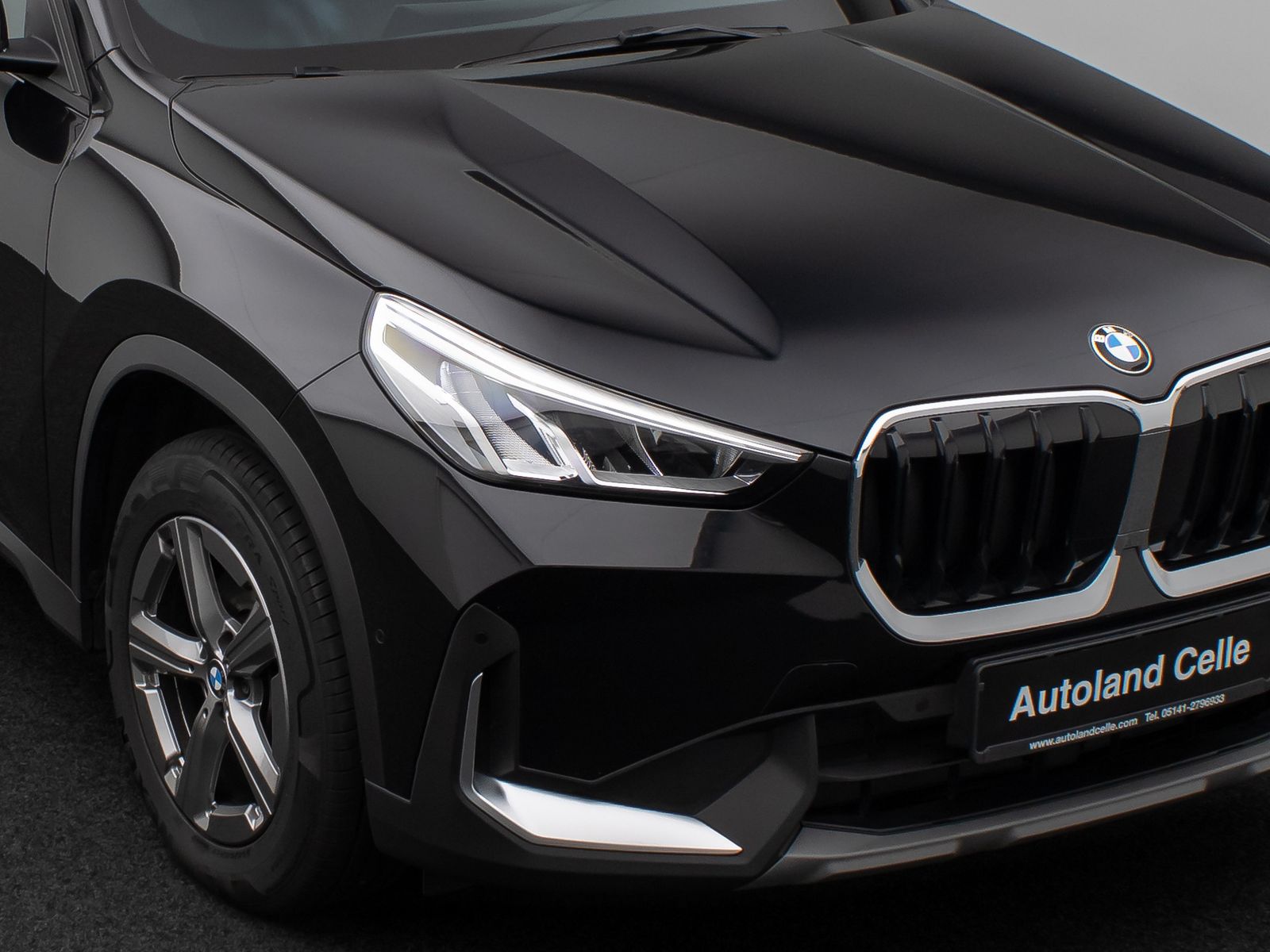 Fahrzeugabbildung BMW X1 sD18d  Kamera DAB Fernlichtassist Sport LED