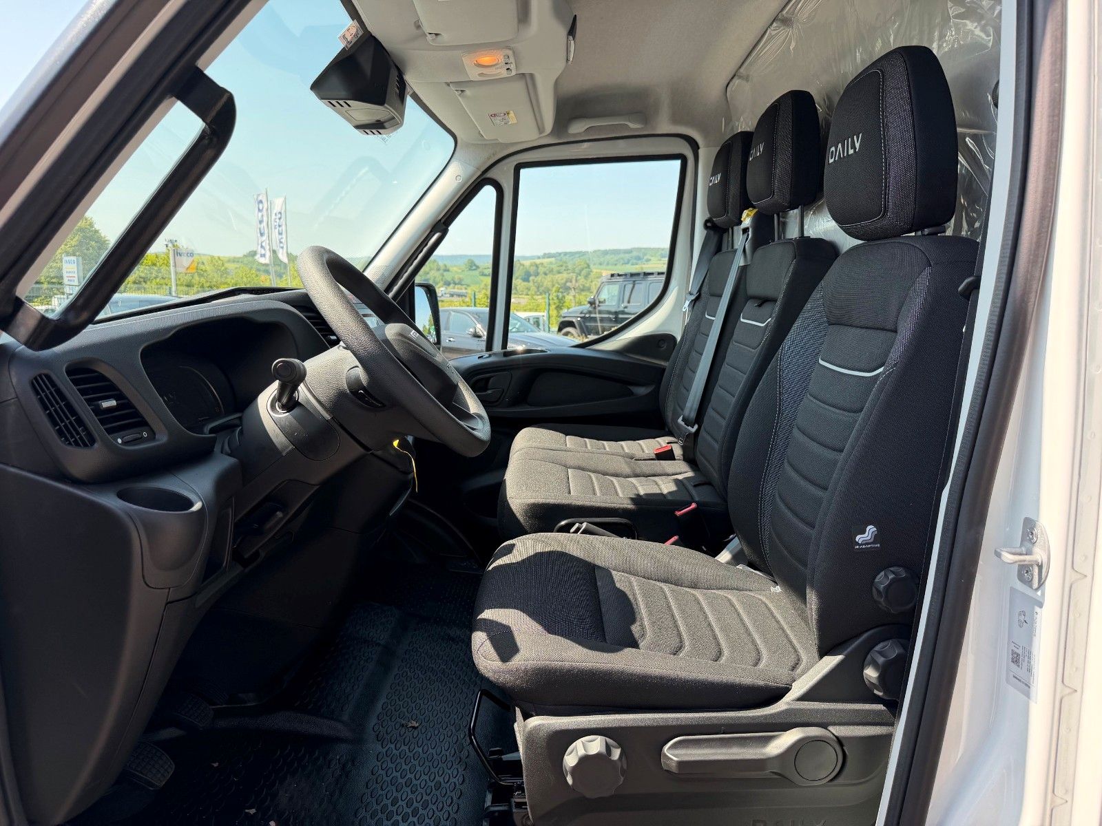 Fahrzeugabbildung Iveco Daily 35S14 *Standkühlung*Kamera*