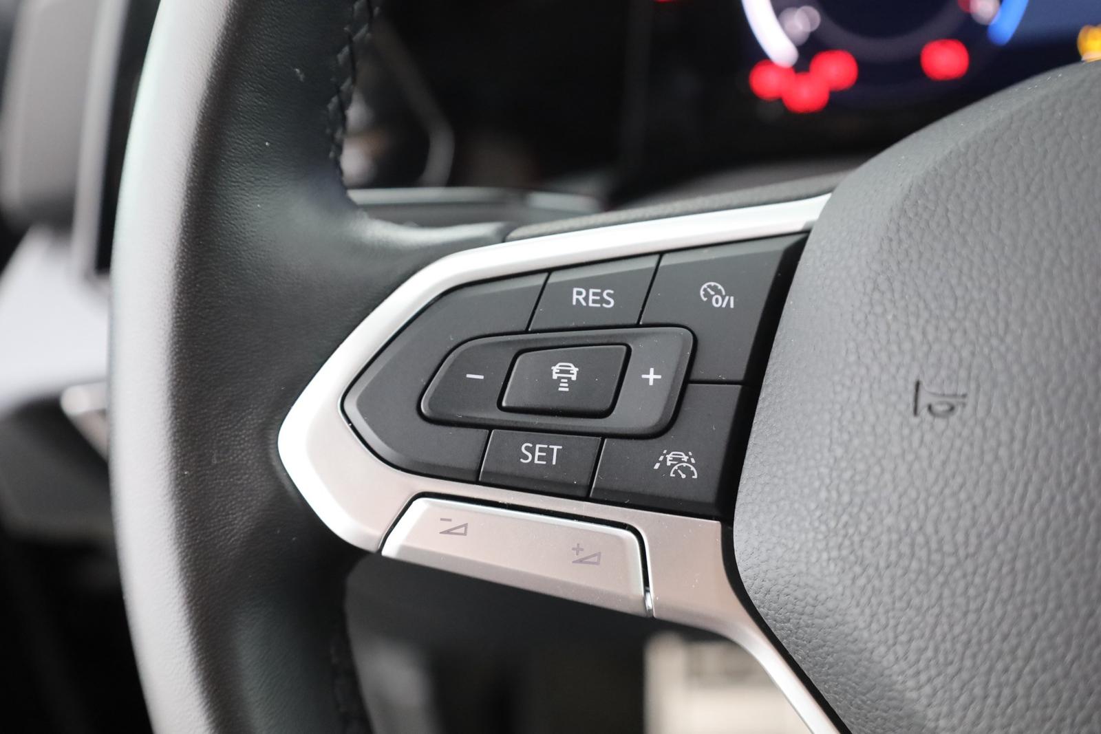 Volkswagen Golf VIII 1.5 TSI Active LED Standheizung Kamera, миниатюра 15