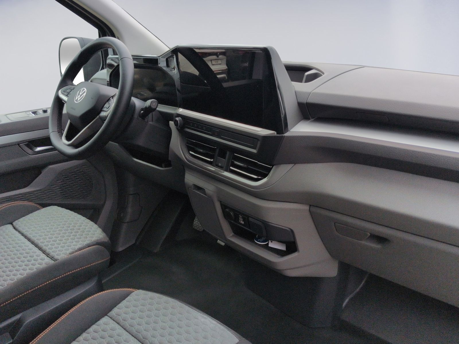 T7 e-Transporter mit L-Trennwand LED NAVI ALU