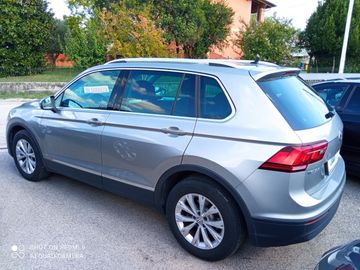 Volkswagen Tiguan - 6