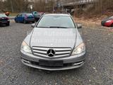 Mercedes-Benz C 180 T Sport Edition / NAVI / TEMPO / EU 5 - Mercedes-Benz C 180 mit Benzin-Antrieb: mit Klimaautomatik