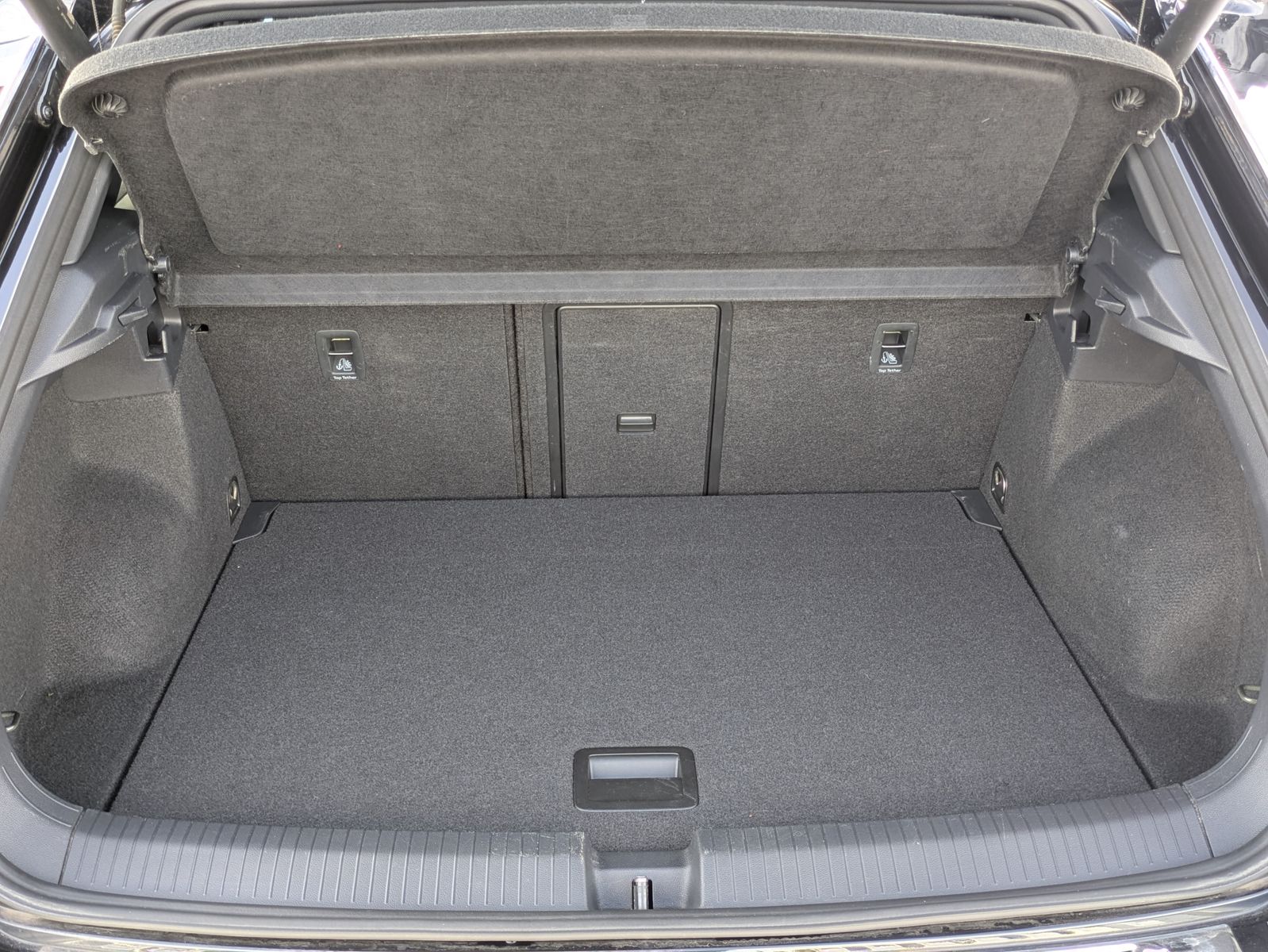 Fahrzeugabbildung Volkswagen T-Roc 2.0 TDI R-Line DSG 19"MATRIX*ACC*KAM*NAVI