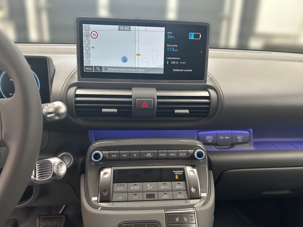 Fahrzeugabbildung Hyundai INSTER Cross EV 49 kWh Prime 2xKlima AUT KlimaA